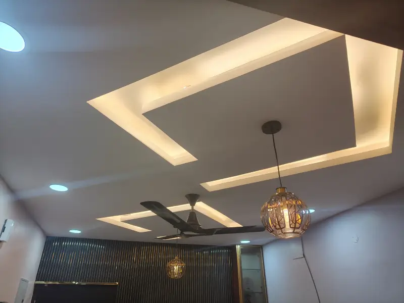 Ceiling white color